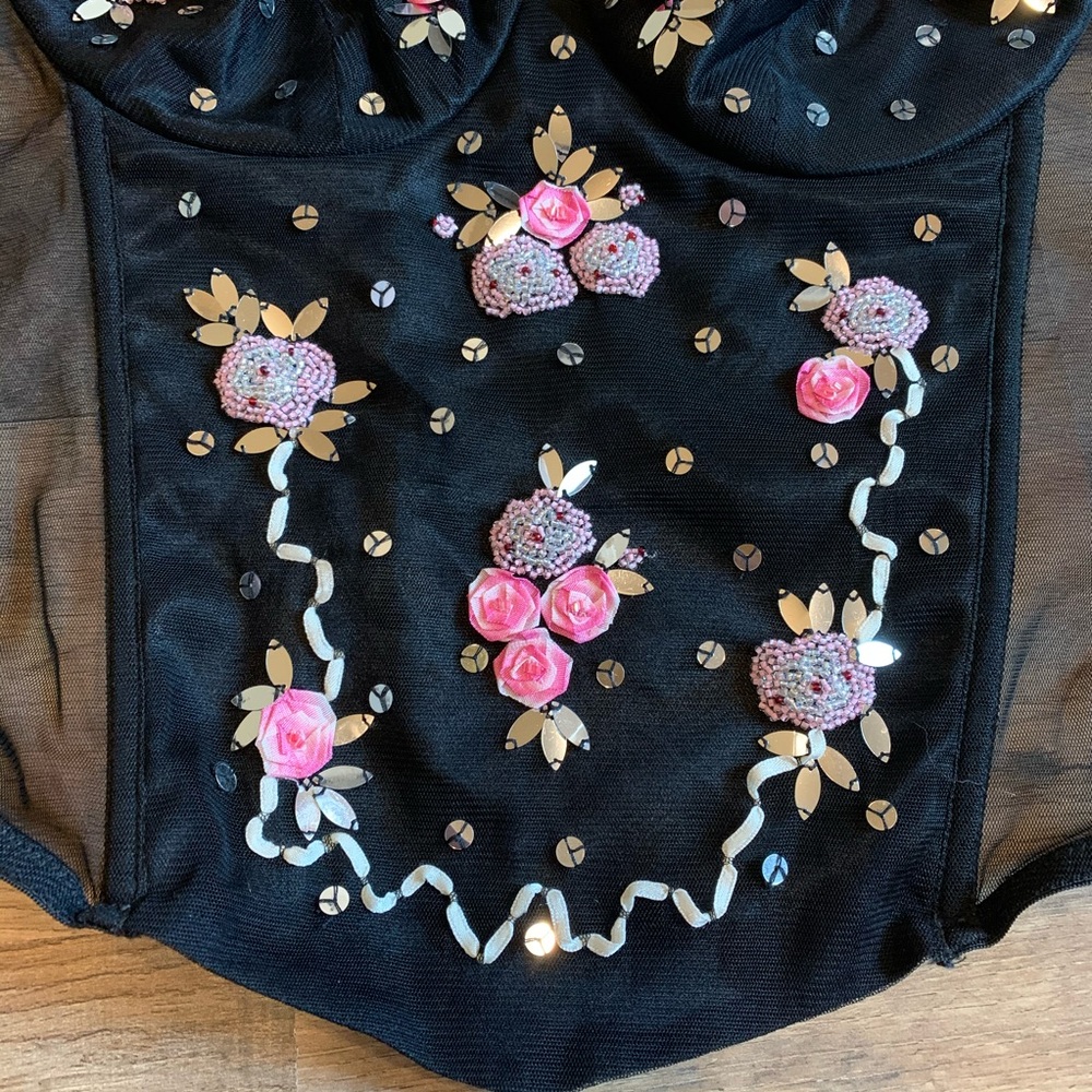 VS Vintage Y2K pink label rhinestone floral rosette embroidered crystal corset - Picture 3 of 13